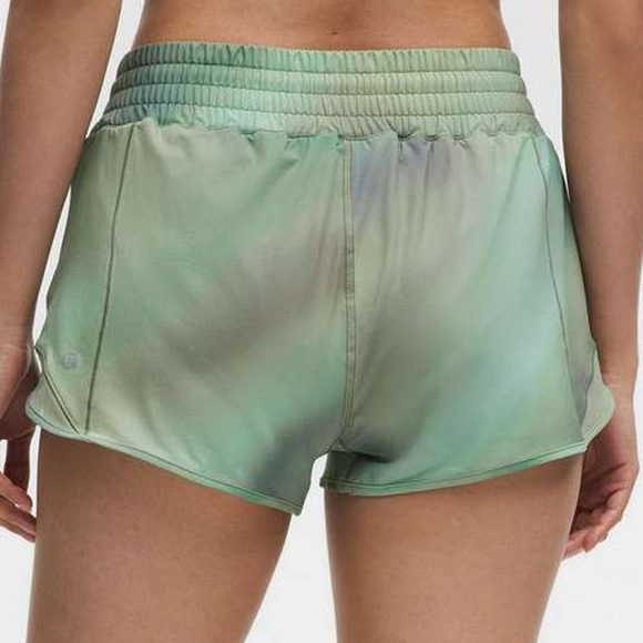 Lululemon Hotty Hot High-Rise Lined Short 2.5" Chroma Drift Green Size 6 NWT - Picture 4 of 12